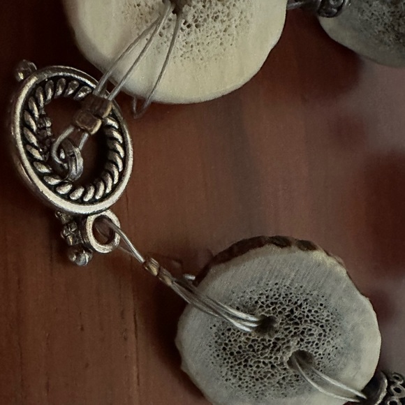 Beautiful Antler Slices & Wire Bracelet - Picture 4 of 5
